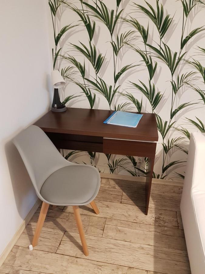 Apartament Angelo Сосновец Екстериор снимка