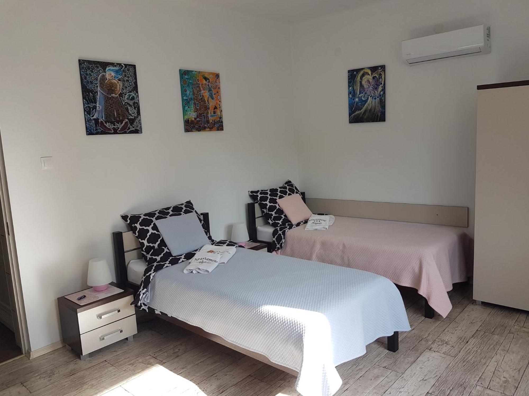 Apartament Angelo Сосновец Екстериор снимка